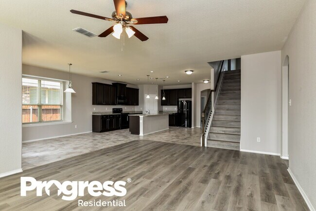 Building Photo - 8225 Spruce Meadows Dr