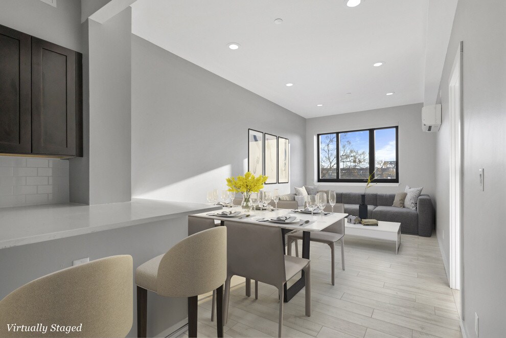 Foto principal - 747 E 133rd St