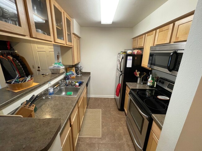Building Photo - 1 Bed 1 Bath - Harbor House Condominiums