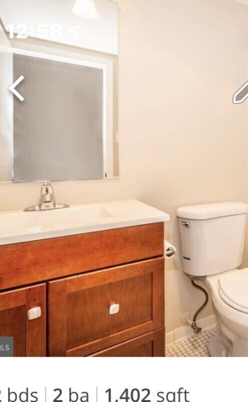 Building Photo - 9 Silverwood Cir