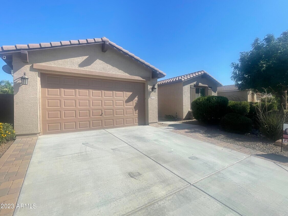301 W Leatherwood Ave, San Tan Valley, AZ 85140 House for Rent in San
