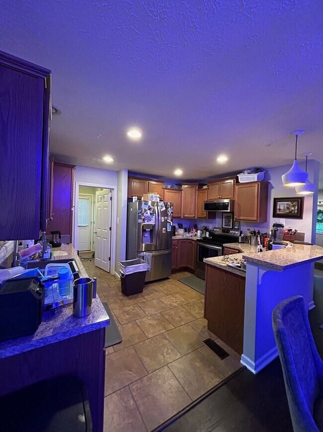Foto del edificio - 596 White Laurel Ln