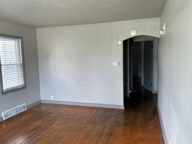 Building Photo - Charming & Comfortable 3-Bedroom Home in Capitol Heights!