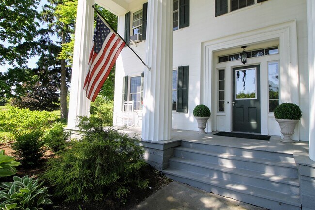 Building Photo - 9342 NY-96