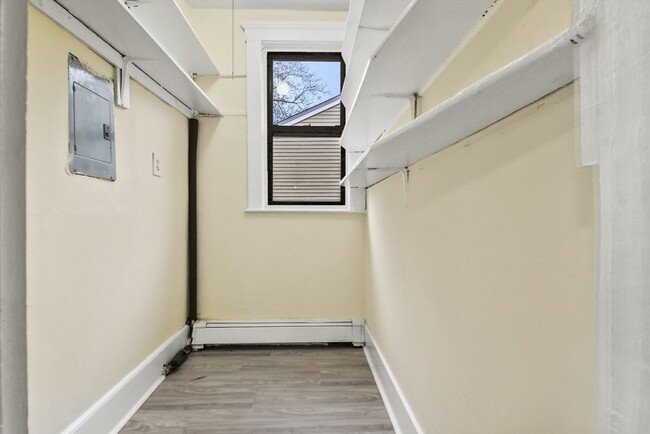 Building Photo - 103 Brunswick St