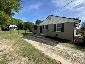 Building Photo - 3501 Rainbow Rd