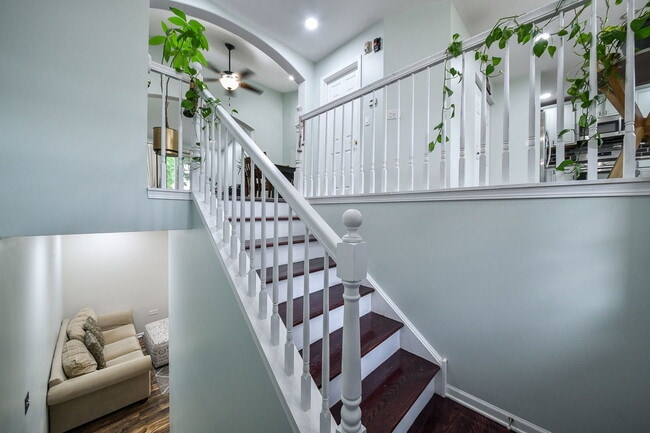 Building Photo - 3169 Saganashkee Ln