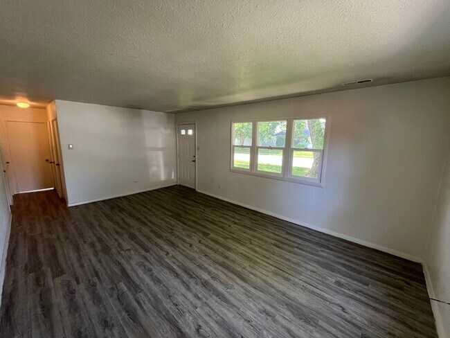 Foto del edificio - 2705 Horton Dr