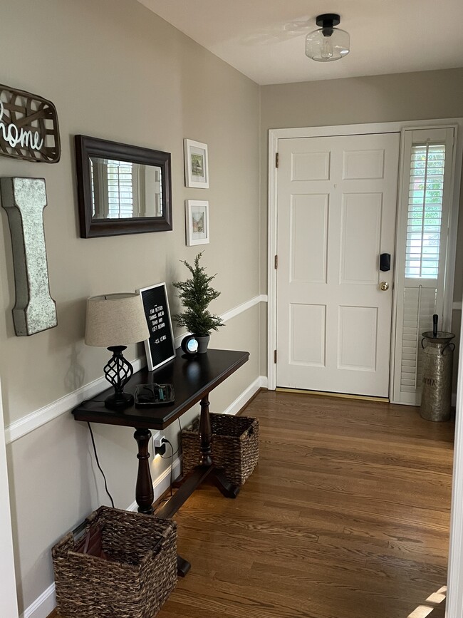 Building Photo - 3111 Prytania Rd