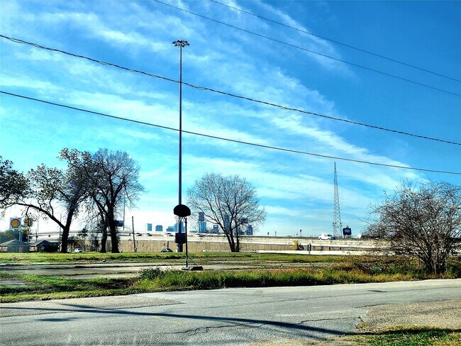 Foto del edificio - 3115 Christie St