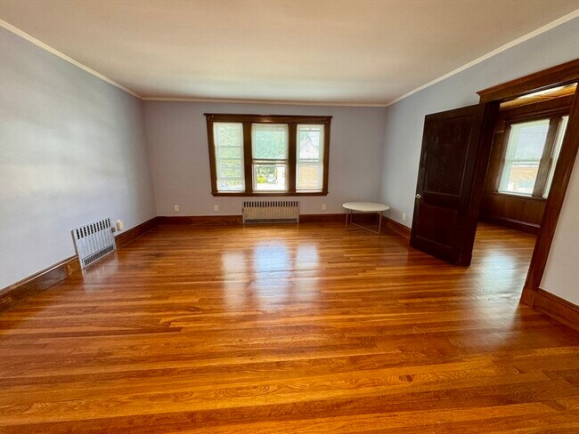 Building Photo - 253 E Squantum St
