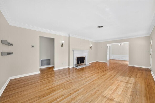 Foto del edificio - 2406 Shoreham Rd