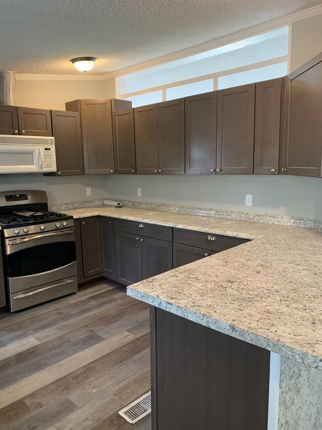 Building Photo - Enjoy Your NEW NEW NEW Home in Vanceboro