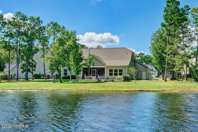 Building Photo - 111 Teal Ct