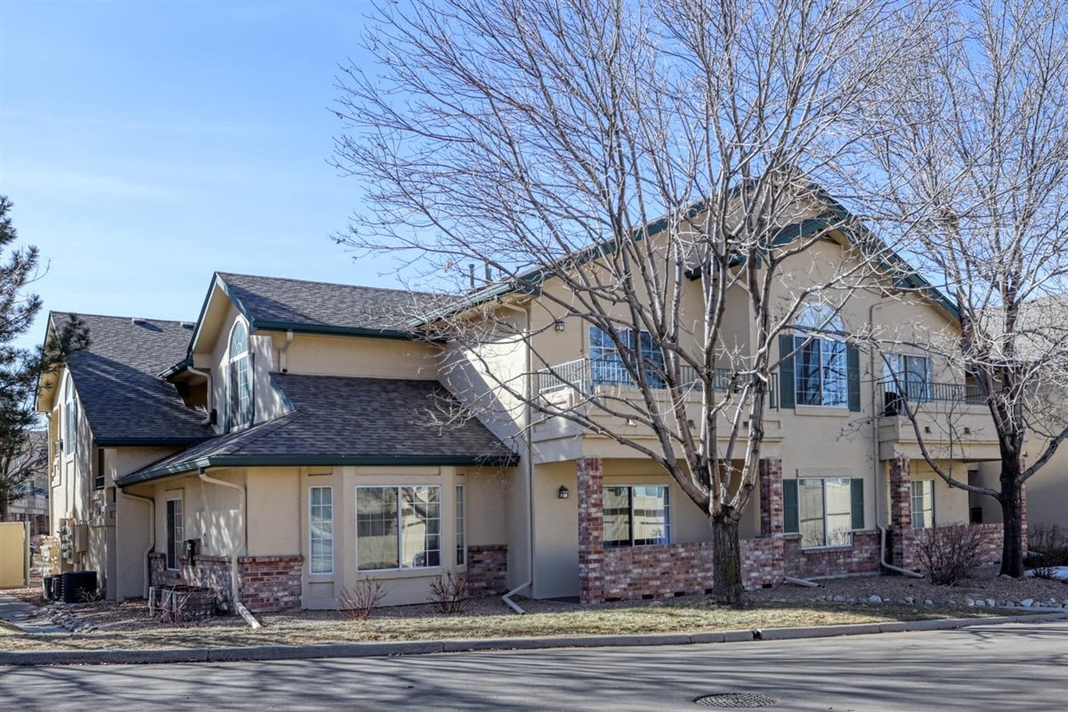 8691 E Dry Creek Rd Unit 813, Centennial, CO 80112 Condo for Rent in