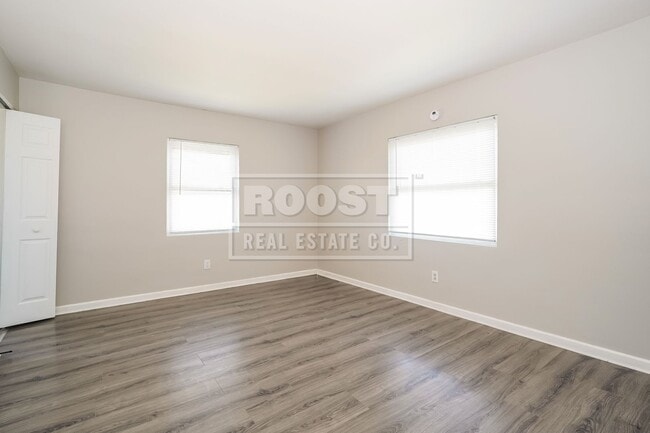 Building Photo - 108 Columbian Ave