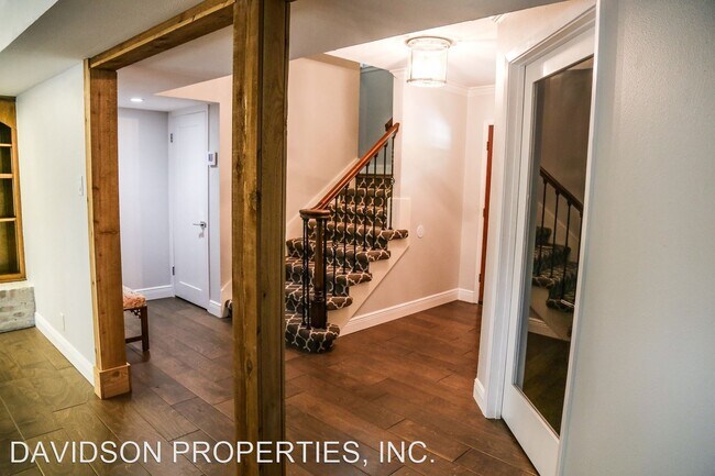 Building Photo - 4 br, 4.5 bath House - 203 Rockhill Dr