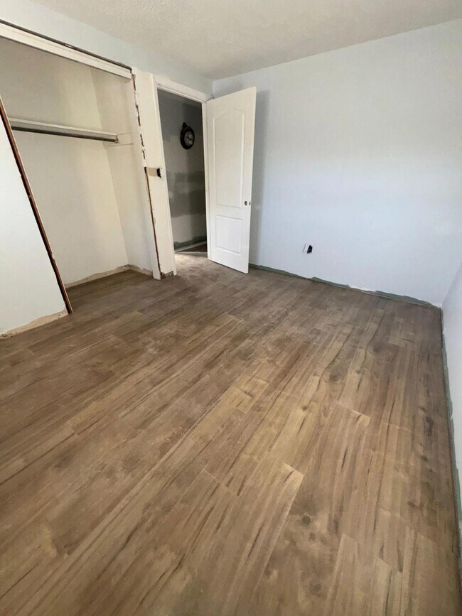 Building Photo - 4217 King Alfred Dr