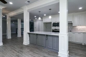 Building Photo - 3726 Ben Hogan Dr