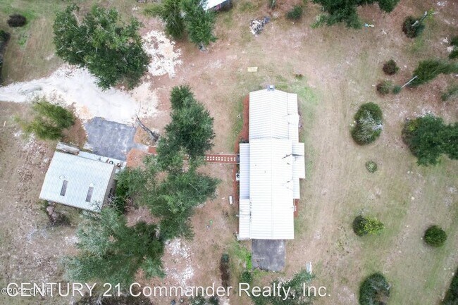 Building Photo - 3 br, 2.5 bath House - 9027 Crook Hollow Rd