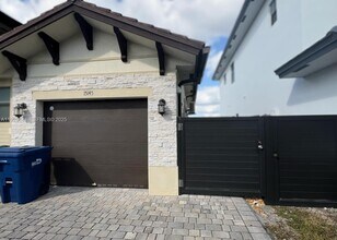 Building Photo - 15145 SW 30th St