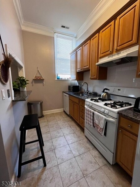 Foto del edificio - 295 Bloomfield Ave