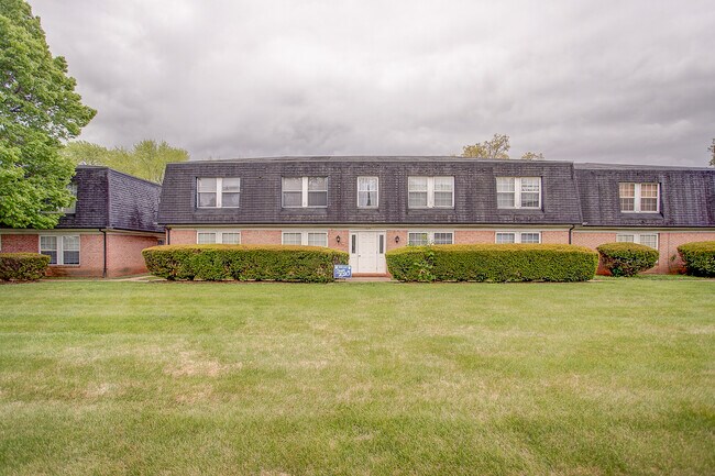 Foto del edificio - 1400 Sangamon Dr