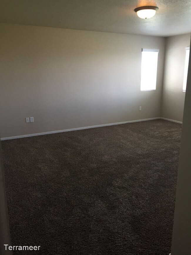 Building Photo - 5223 Terrabithia Ln