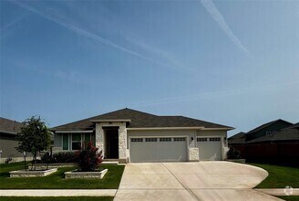 Building Photo - 2841 Dell Hollow Dr
