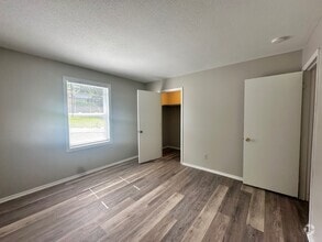 Building Photo - 1424 Nottingham Rd