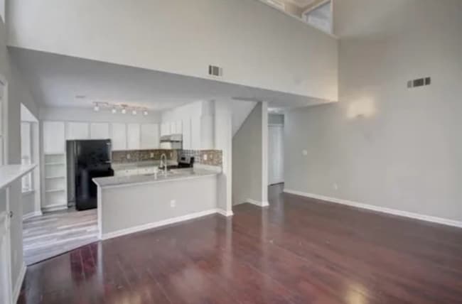 Building Photo - 3319 Merlot Ct