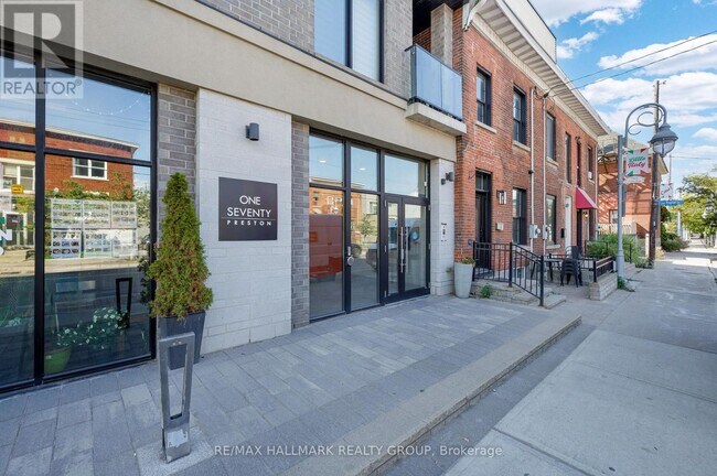 Building Photo - 170-170 Preston St