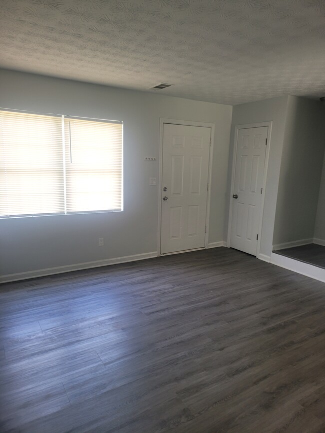 Living Room - 1728 Bob White Ln SE