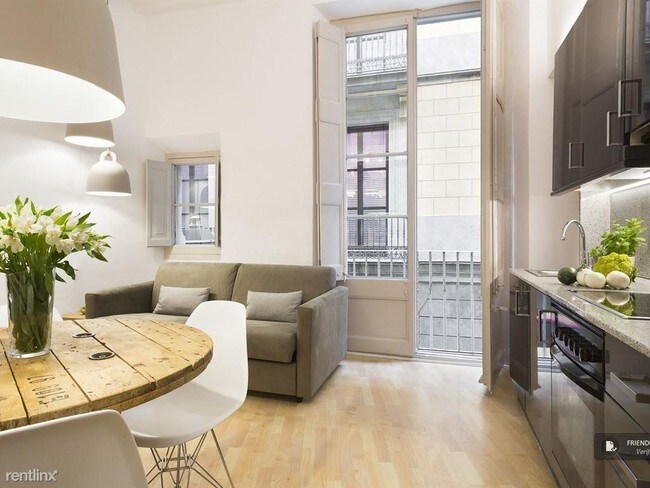 Foto del edificio - 1 br, 1 bath Condo - 1000 Harvard St Apt 7