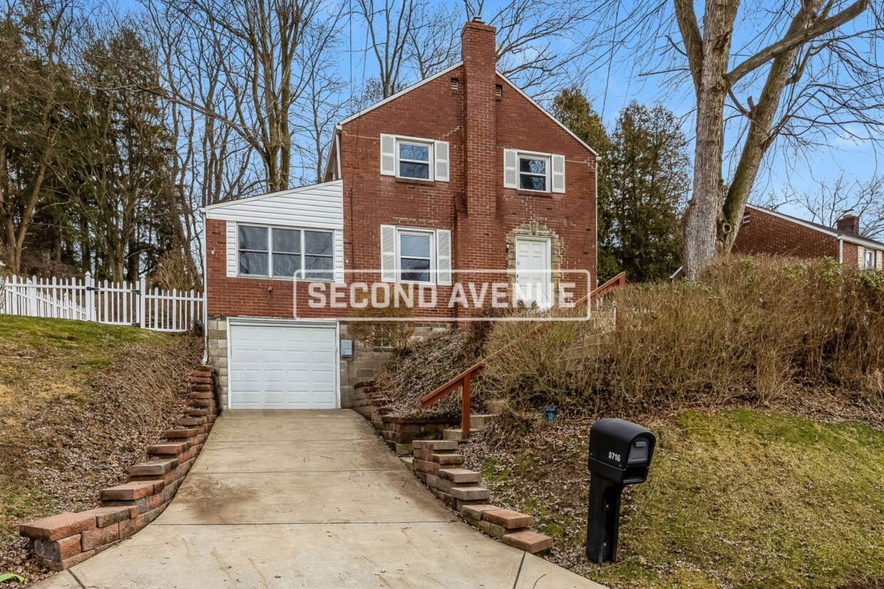 Primary Photo - 5716 Brinley Dr