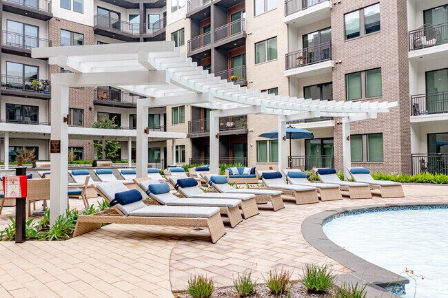 Piscina - Chelsea Museum District