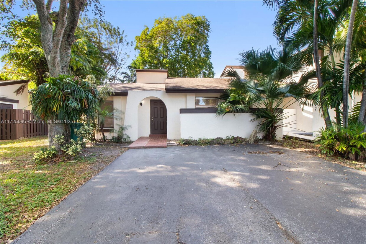 Foto principal - 6822 SW 128th Pl