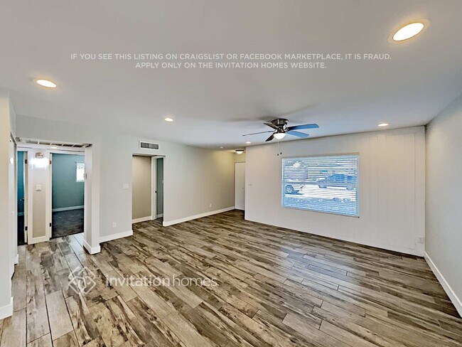 Building Photo - 2136 E Broadmor Dr