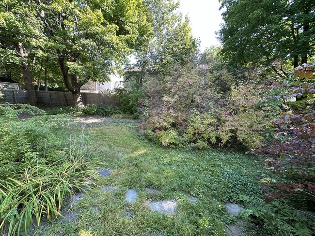 Building Photo - 54 Penobscot St