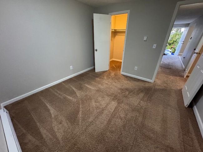 Building Photo - 2907 E M St