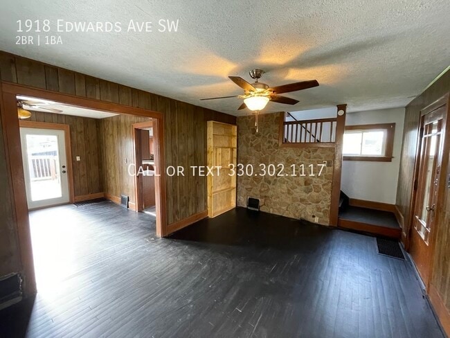 Building Photo - Two bedroom One bathroom home for rent