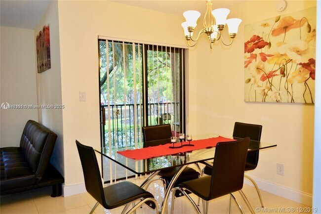 Foto del edificio - 620 S Park Rd