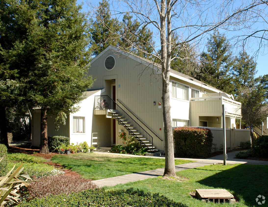 Building Photo - West Avenue Apartments