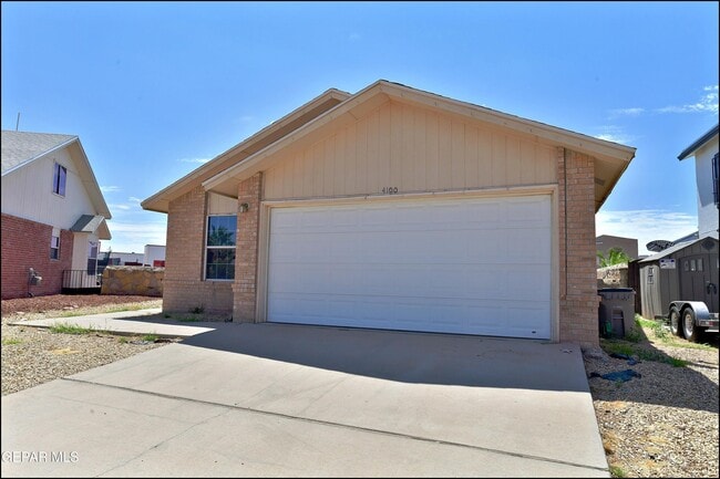 Building Photo - 4100 Tierra Venado Dr