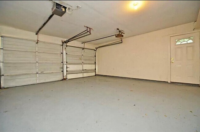 Foto del edificio - 8319 Braes River Dr