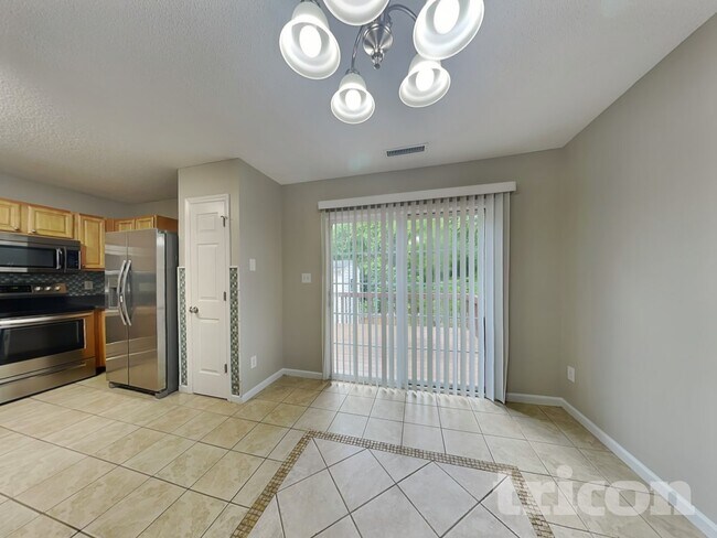 Foto del edificio - 4812 Silverdene St