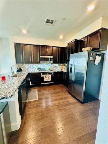 Foto del edificio - 2410 Magalia Ln