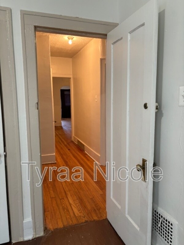 Building Photo - 3025 Tuxedo St