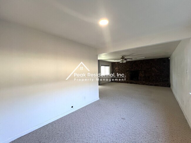 Foto del edificio - Charming 1bd/1ba dupplex near UCD Med Center