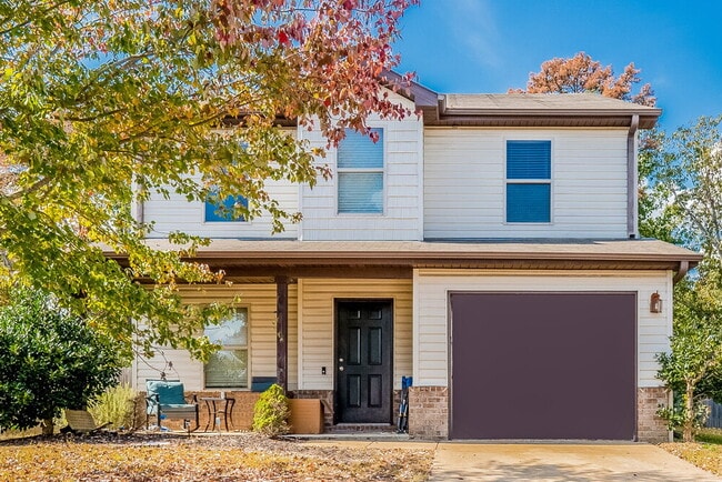 Building Photo - 210 Briar Ridge Ln